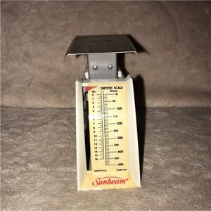 Sunbeam Dietetic Scale oz/grams with White and silver Design